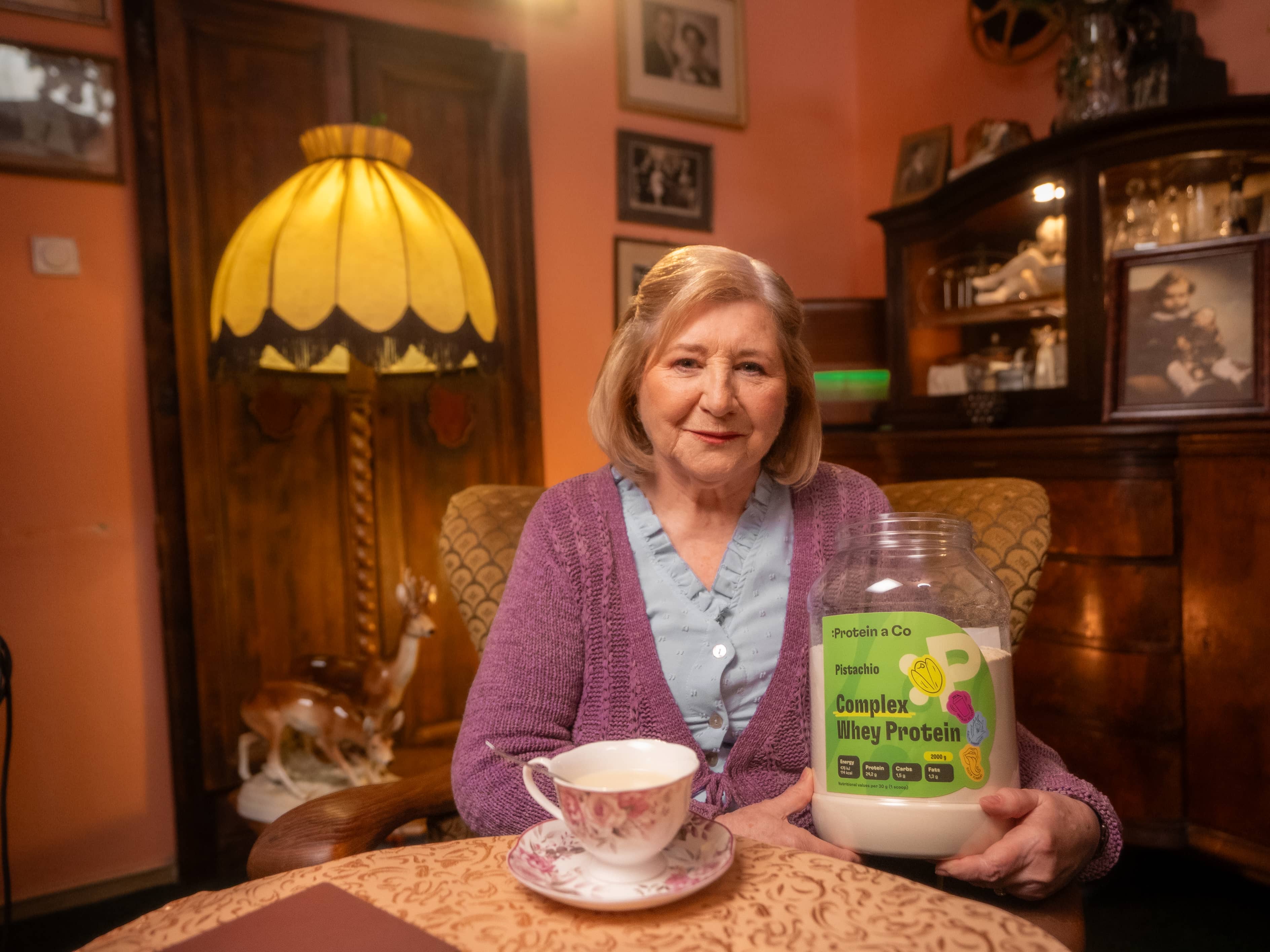 TV-reklama-babicka-clanek-proteinaco